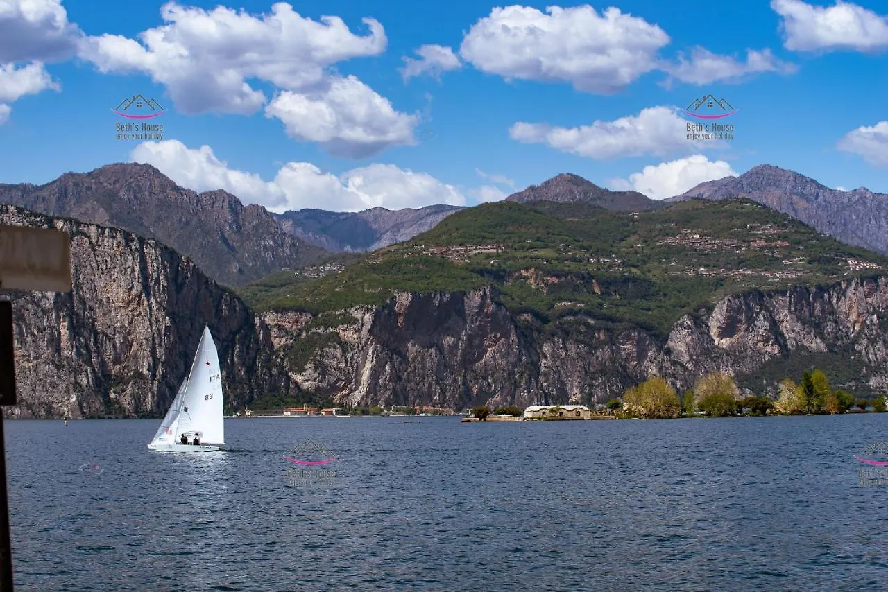 Garden Beth'S House Apartment Brenzone sul Garda 0*,  Italy