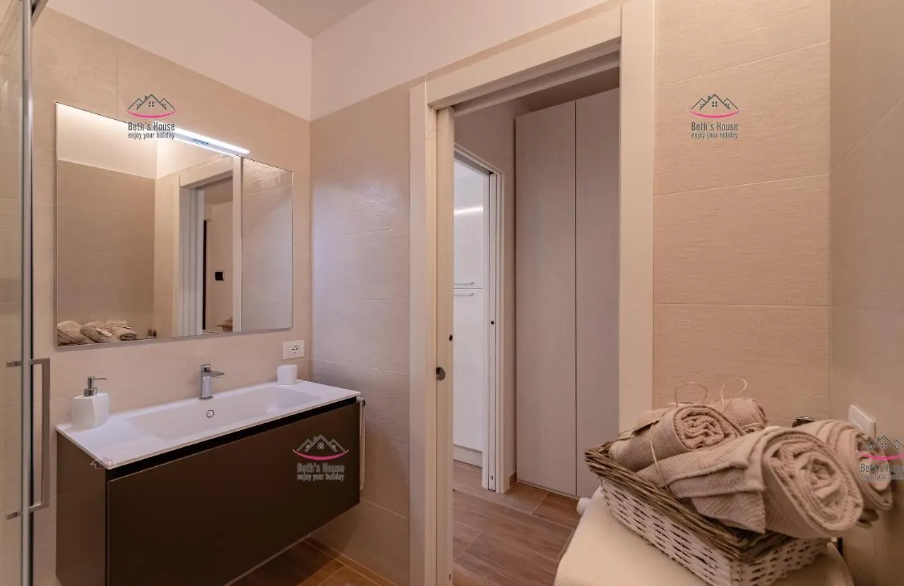 Garden Beth'S House Apartment Brenzone sul Garda Italy
