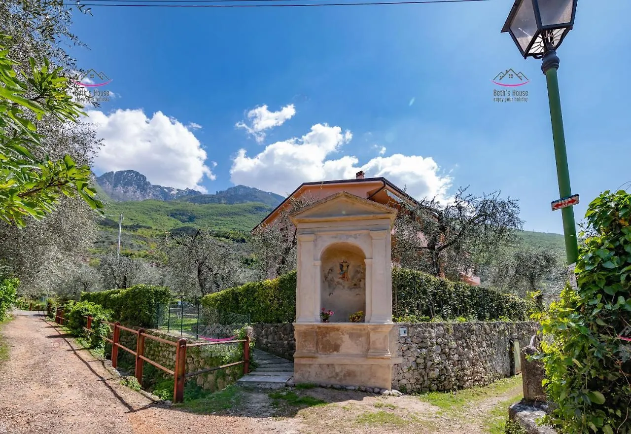 Garden Beth'S House Apartment Brenzone sul Garda Italy